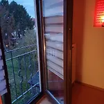 Tor Zur Rhoen 아파트